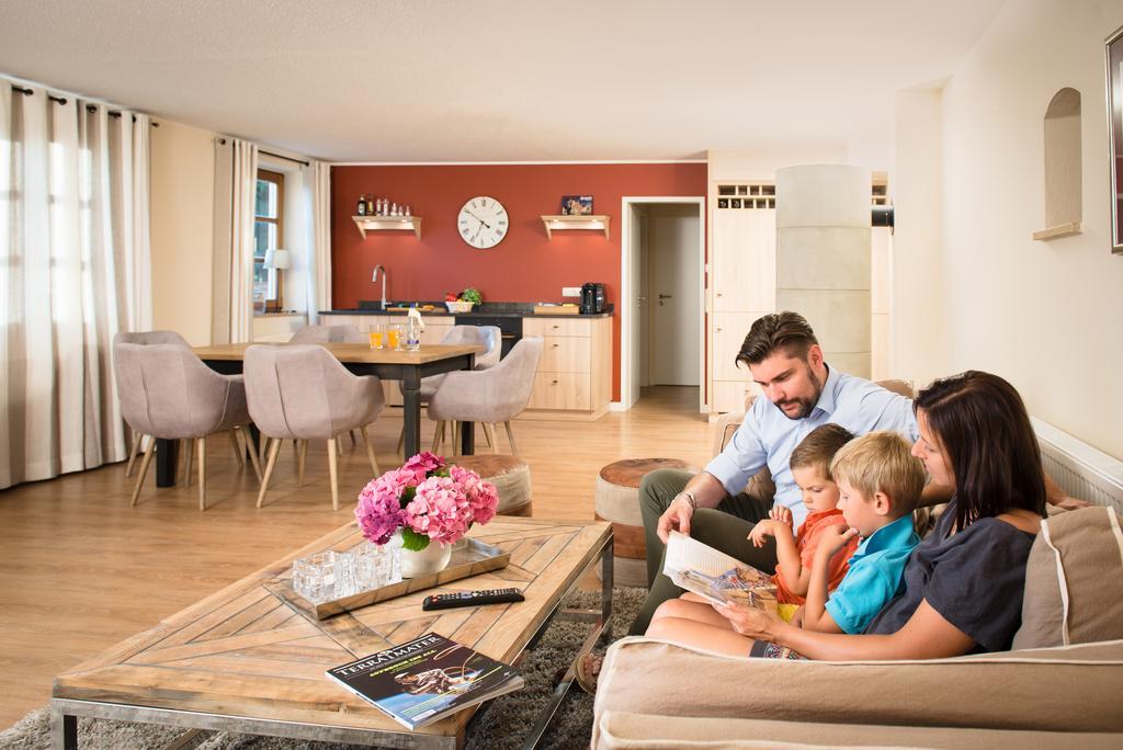 Boardinghouse Pfarrkirchen Hotell Exteriör bild